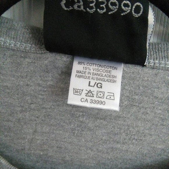 Vintage Style Comic Batman Tee - Picture 4 of 4